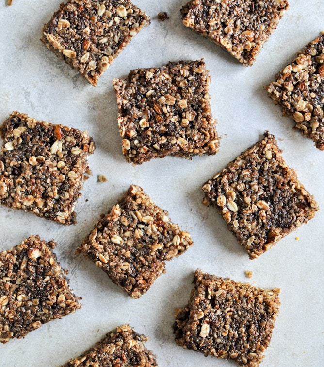 No-Bake Brown Butter Quinoa Bars I howsweeteats.com No-Bake Brown Butter Quinoa Bars I howsweeteats.com