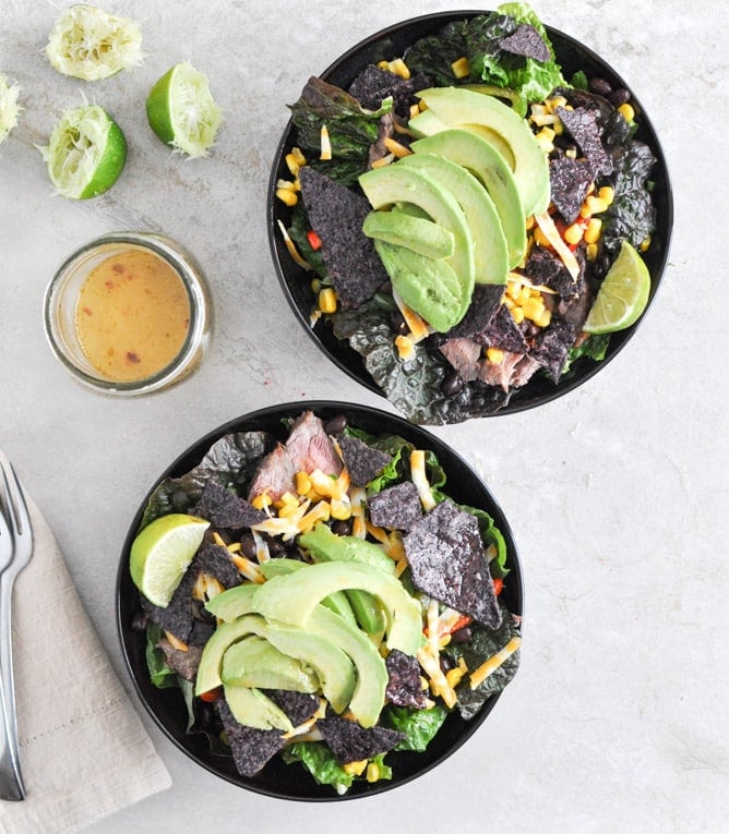 Tequila Lime Flank Steak Fajita Salad with Chile Lime Vinaigrette I howsweeteats.com Tequila Lime Flank Steak Fajita Salad with Chile Lime Vinaigrette I howsweeteats.com