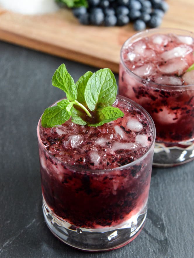 Blueberry Mint Juleps I howsweeteats.com Blueberry Mint Juleps I howsweeteats.com