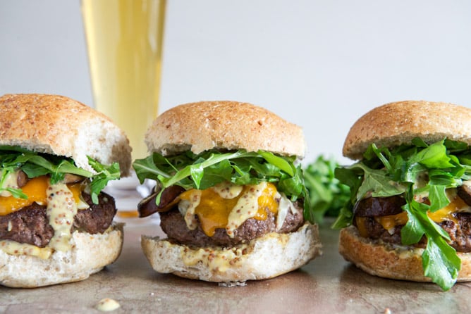 Cheeseburgers with Sautéed Mushrooms, Arugula and Dijon Aioli I howsweeteats.com Cheeseburgers with Sautéed Mushrooms, Arugula and Dijon Aioli I howsweeteats.com