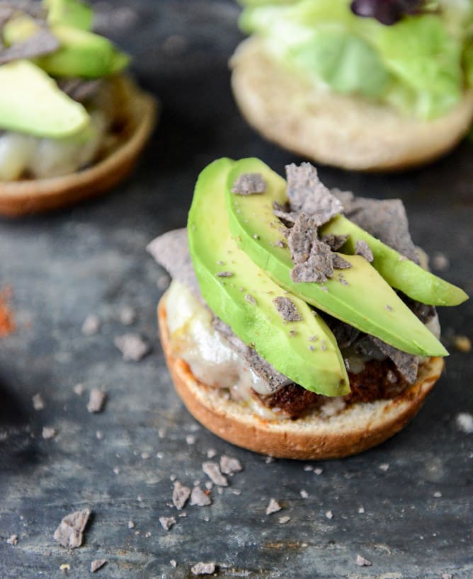Taco-Rubbed Burgers with Avocado and Crushed Tortilla Chips I howsweeteats.com Taco-Rubbed Burgers with Avocado and Crushed Tortilla Chips I howsweeteats.com