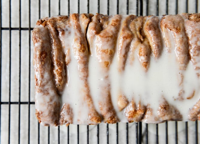 Pull-Apart Bread I howsweeteats.com Pull-Apart Bread I howsweeteats.com