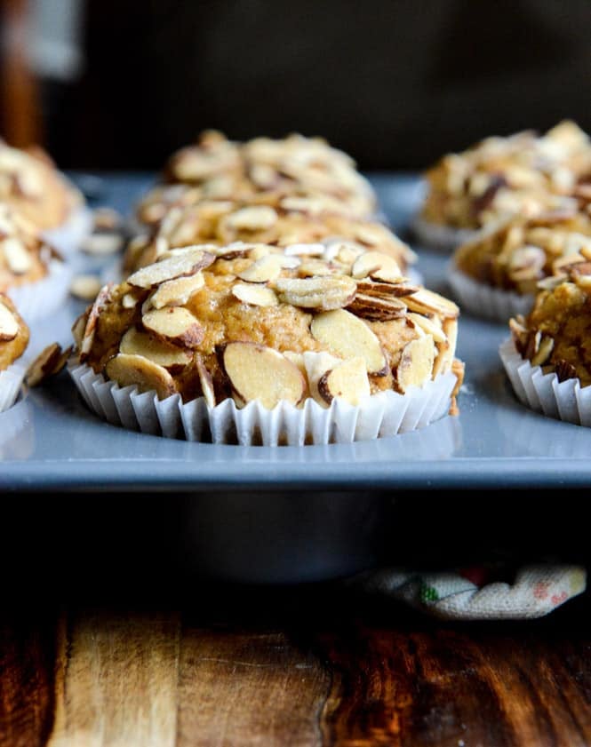 Whole Wheat Pumpkin Almond Muffins I howsweeteats.com Whole Wheat Pumpkin Almond Muffins I howsweeteats.com