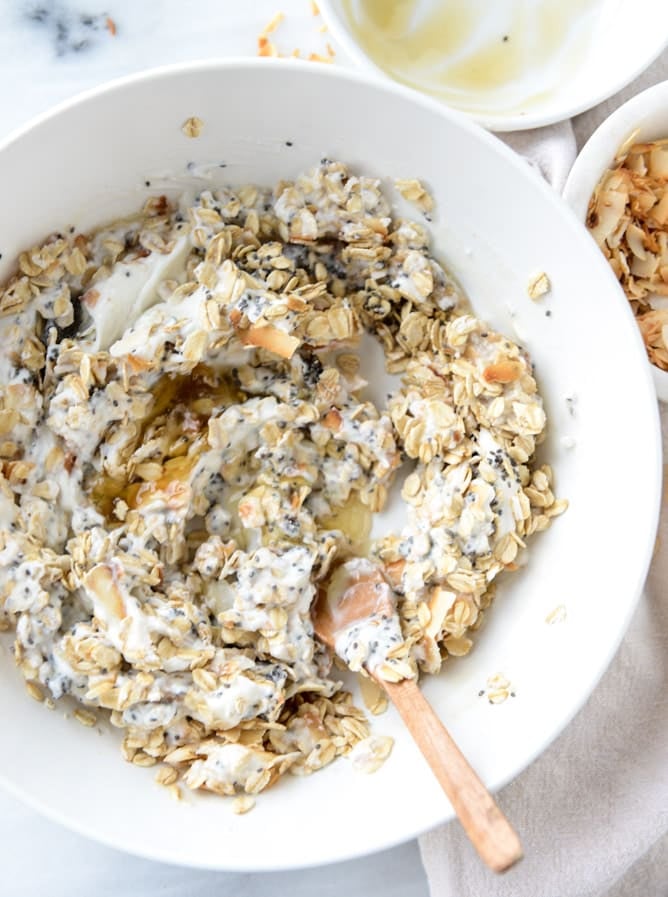toasted coconut overnight oats I howsweeteats.com
