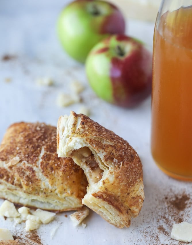 mini apple cheddar pies I howsweeteats.com