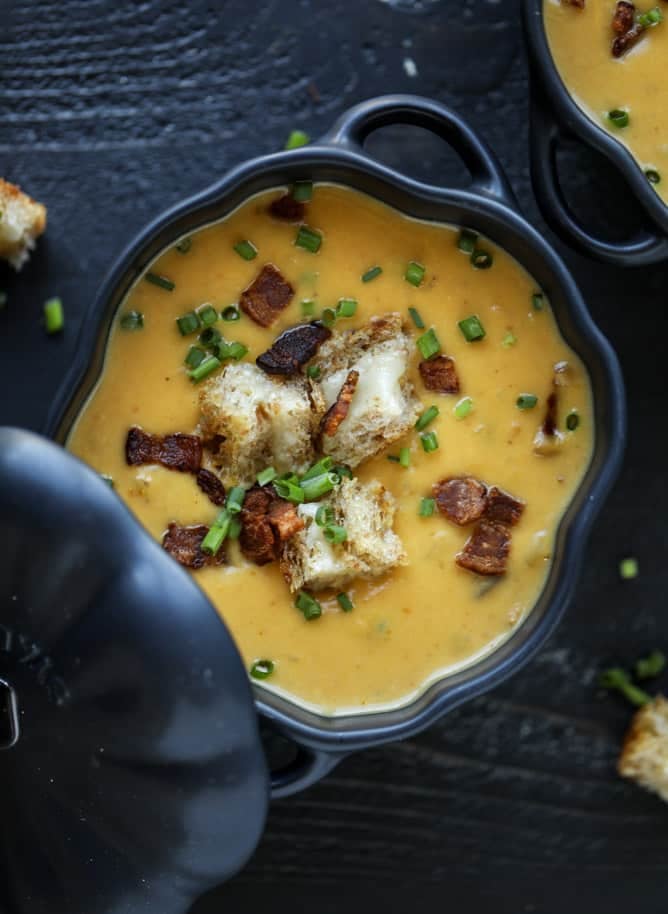smoky pumpkin bisque with grilled cheese croutons I howsweeteats.com #pumpkin #soup #grilledcheese