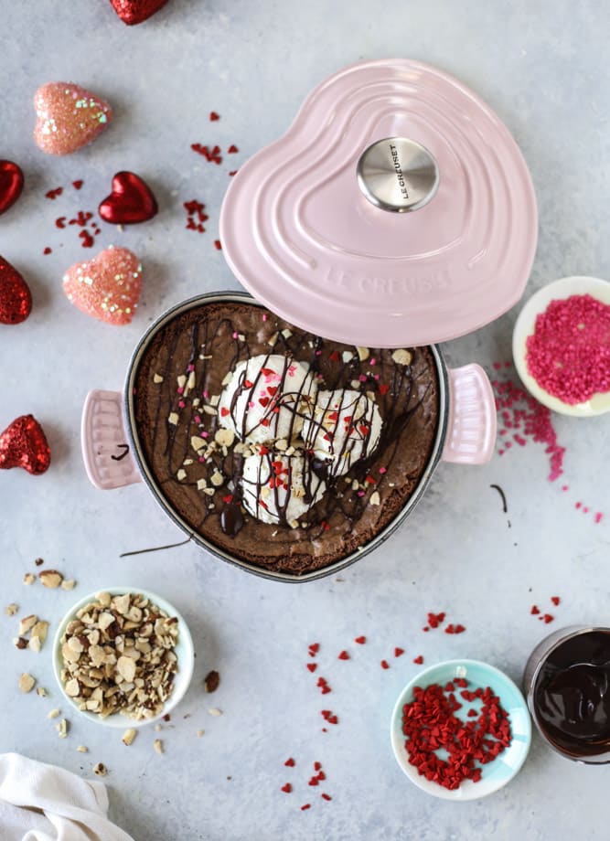 amaretto brownies I howsweeteats.com #brownies #chocolate #amaretto #almond #valentinesday
