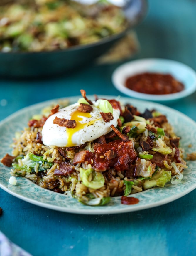 25 of my favorite easy dinners and back-to-school recipes! A fantastic mix of chicken, veggie and beef recipes that can made in 30 minutes or less. Perfect for back to school and weeknights when you need a super delicious but easy dinner. I howsweeteats.com #easy #dinners #back #to #school #recipes #healthy #30minute #meals