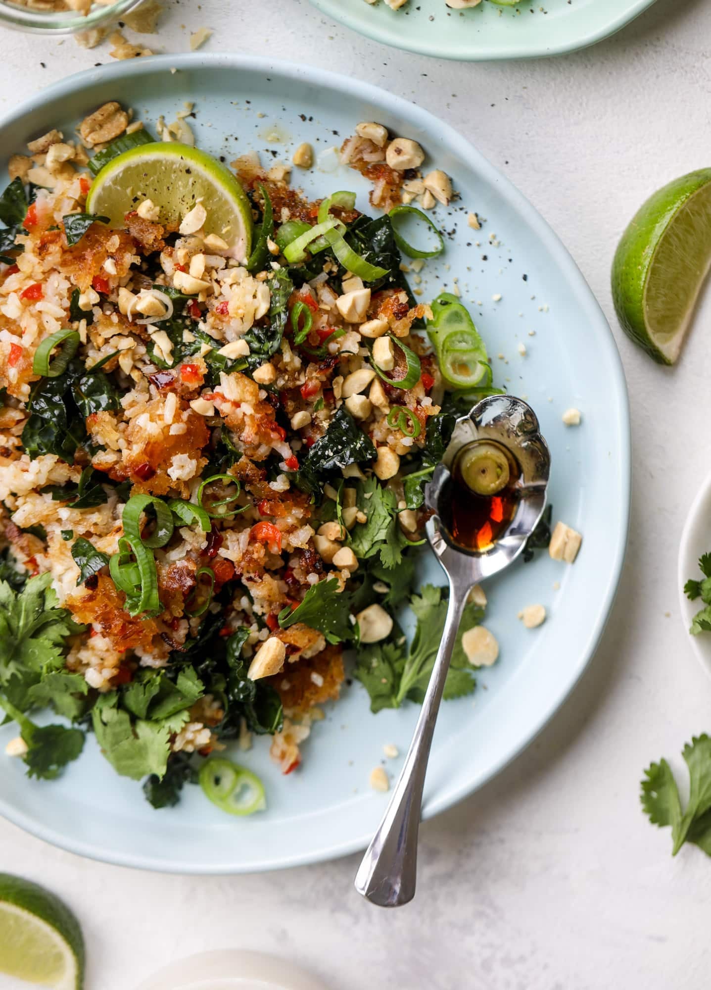 This crispy rice salad is the best lunch I've had in ages! It's full of crunch and crisp, it's satisfying and has lots of green kale so we get our veg in. The crispy rice salad can be a meal, you can add beans or rice or it can even be a side dish. I howsweeteats.com #rice #salad #vegetarian #crispy #kale
