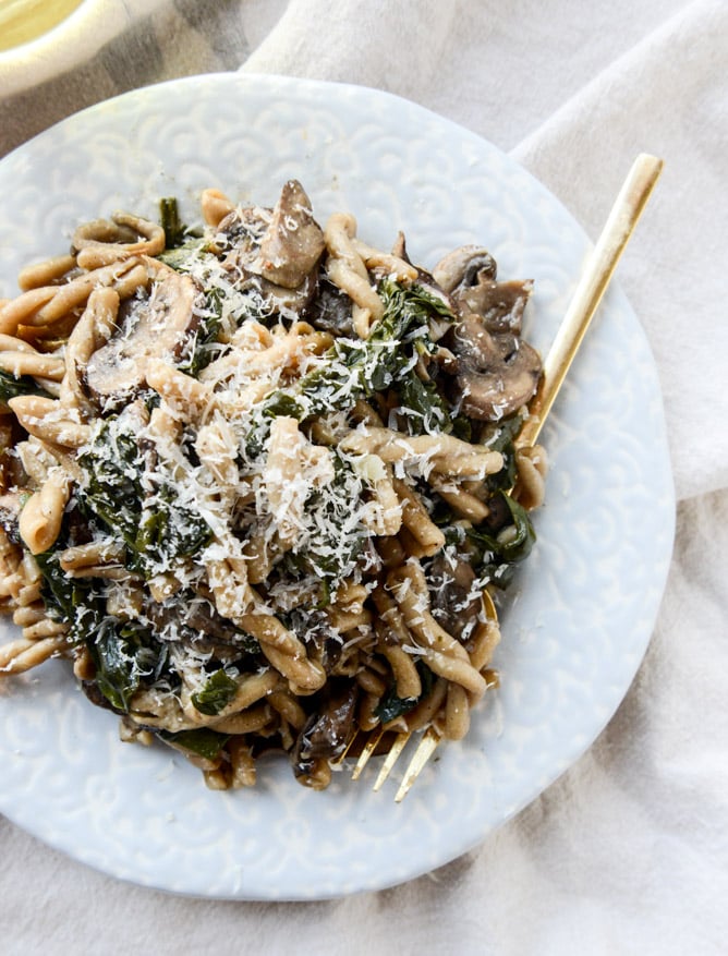 14 spring recipes that I'm so excited to make this season. Lots of delicious asparagus, artichokes and lemon are on this list! I howsweeteats.com