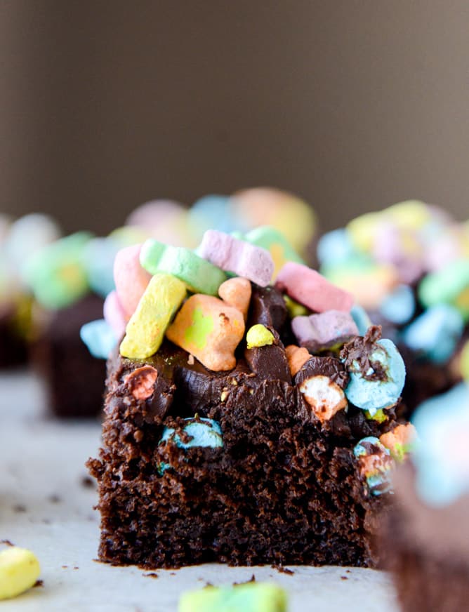 11 of my favorite Saint Patrick's Day recipes are here, like soda bread with salted honey butter and guinness short ribs with cauliflower mash. I howsweeteats.com #stpatricksday #recipes