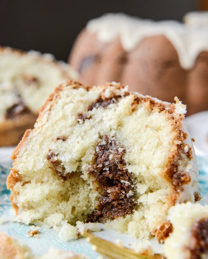 Sharing 25 of my favorite holiday recipes to make over christmas break, from brunch to dinner, cocktails and dessert! So many options.