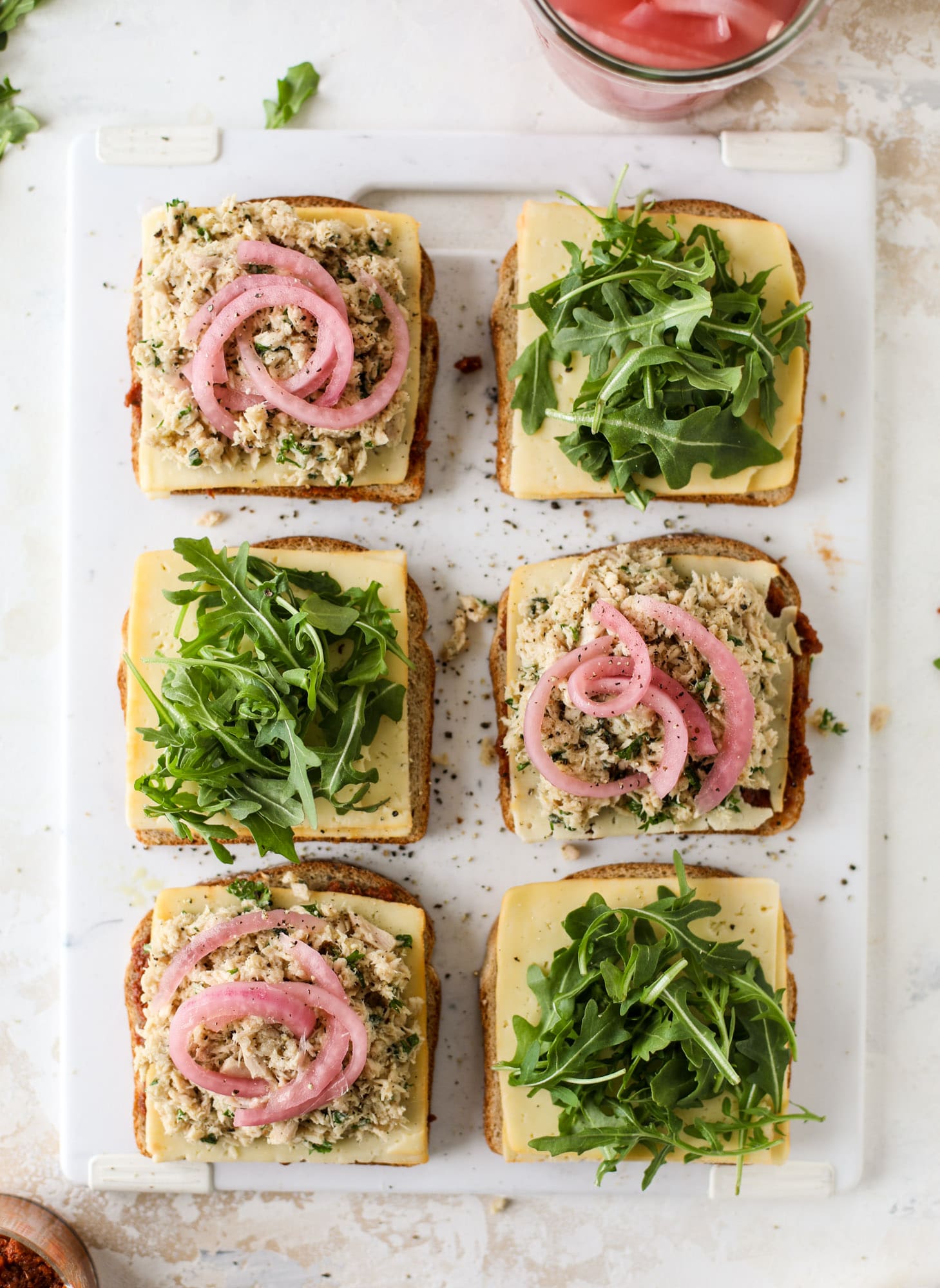 These are my top 60 best lunch ideas that make eating at work so much more delicious! These are easy, mostly make-ahead and healthy lunch ideas.