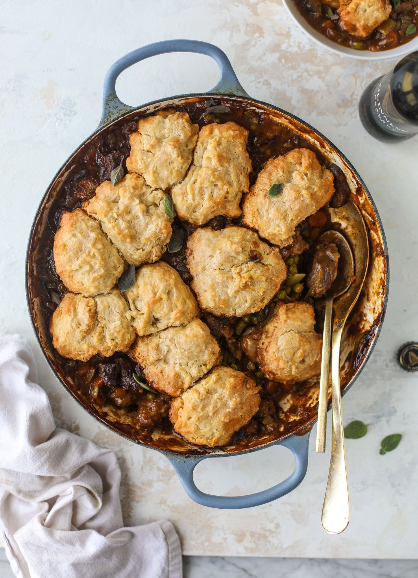 16 of my favorite st patrick's day recipes are here! Dinner, desserts, drinks and of course - COFFEE! Bring out the Guinness and the Baileys!