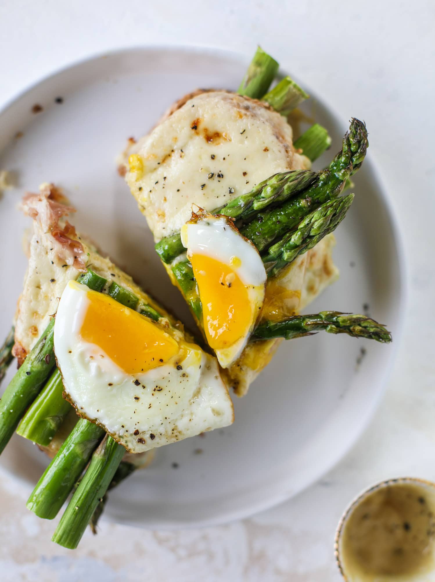 Sharing my 2020 easter menu here! 10 different options ranging from full day menus, brunch and dinner ideas to make at home.