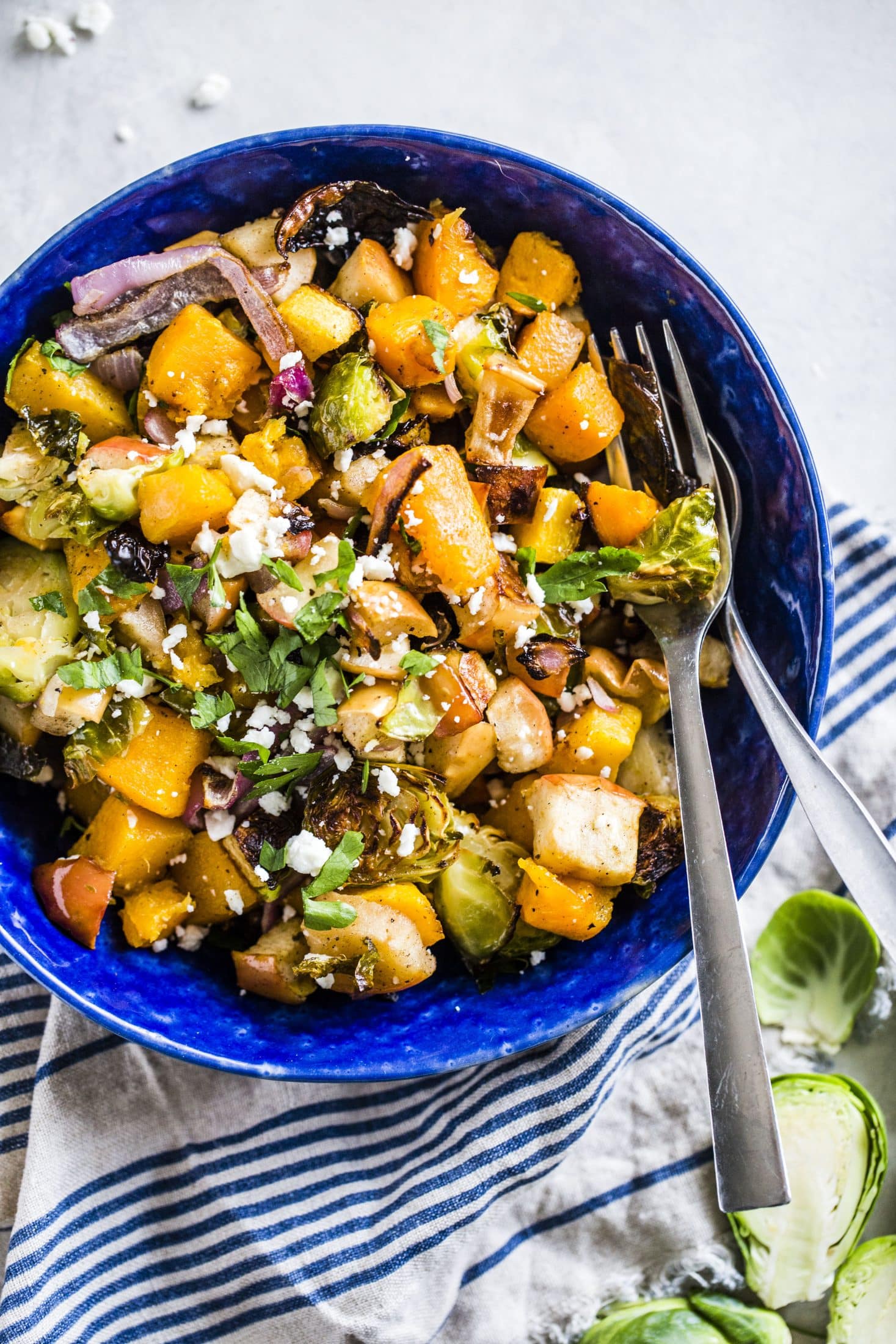 warm autumn roasted vegetable salad I howsweeteats.com