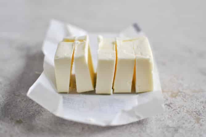 How To Brown Butter - Step By Step I howsweeteats.com