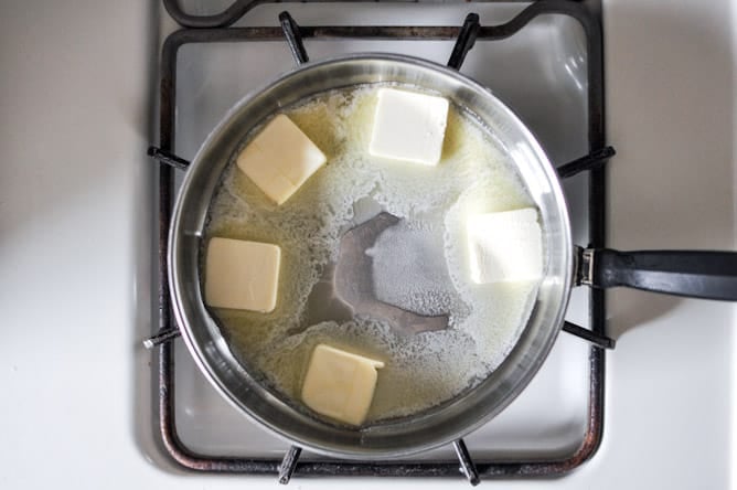 How To Brown Butter - Step By Step I howsweeteats.com