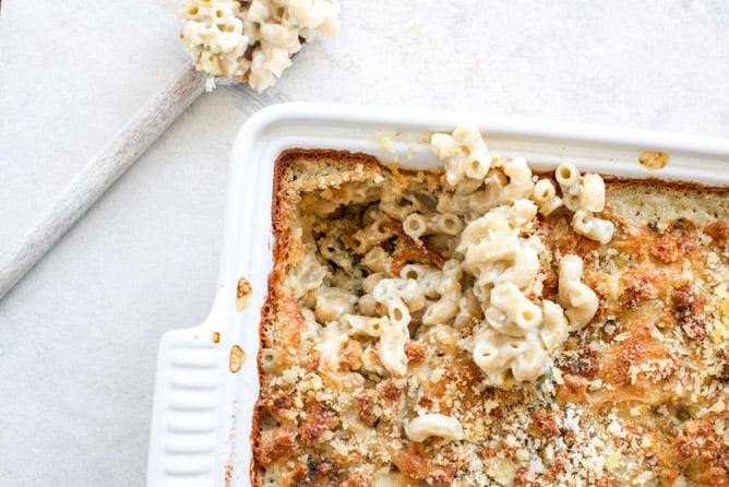 Blue Cheese Mac and Cheese I howsweeteats.com