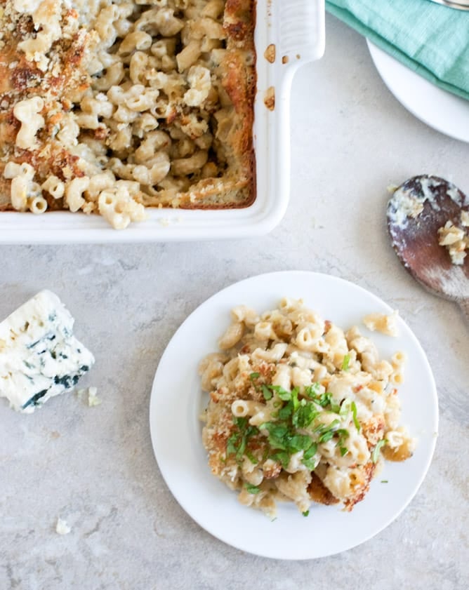 Blue Cheese Mac and Cheese I howsweeteats.com