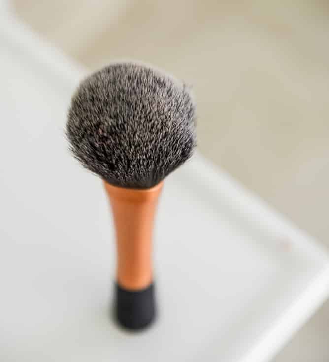 Real Techniques Brush I howsweeteats.com