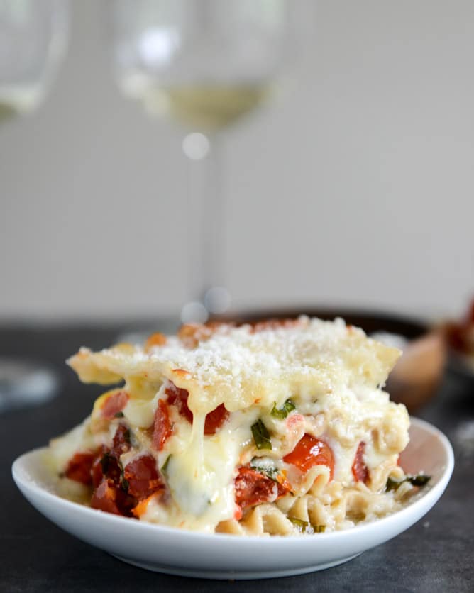 White Pizza Lasagna I howsweeteats.com