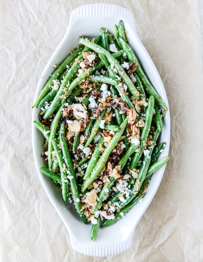 loaded skillet toasted green beans I howsweeteats.com