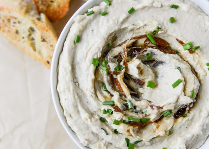 homemade french onion dip I howsweeteats.com