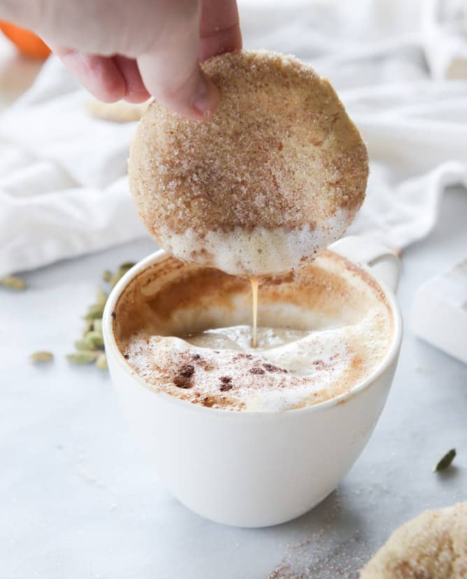 chewy chai snickerdoodles I howsweeteats.com