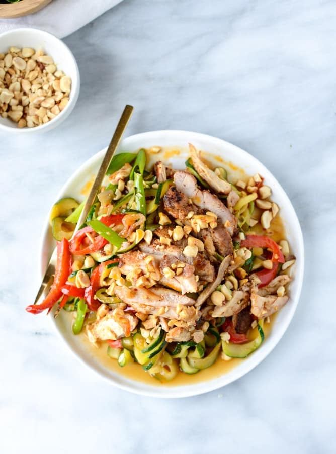 thai drunken zucchini noodles I howsweeteats.com