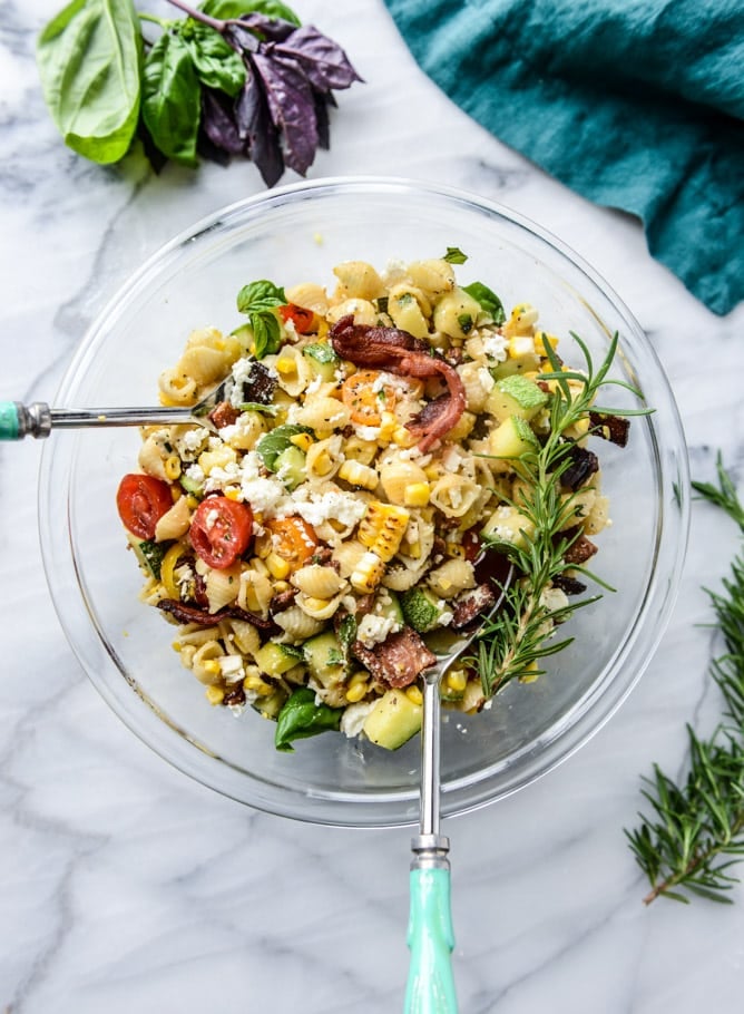 crispy bacon pasta salad with fresh herbs I howsweeteats.com