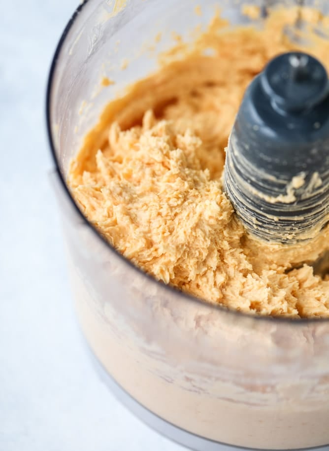 homemade pub cheese I howsweeteats.com