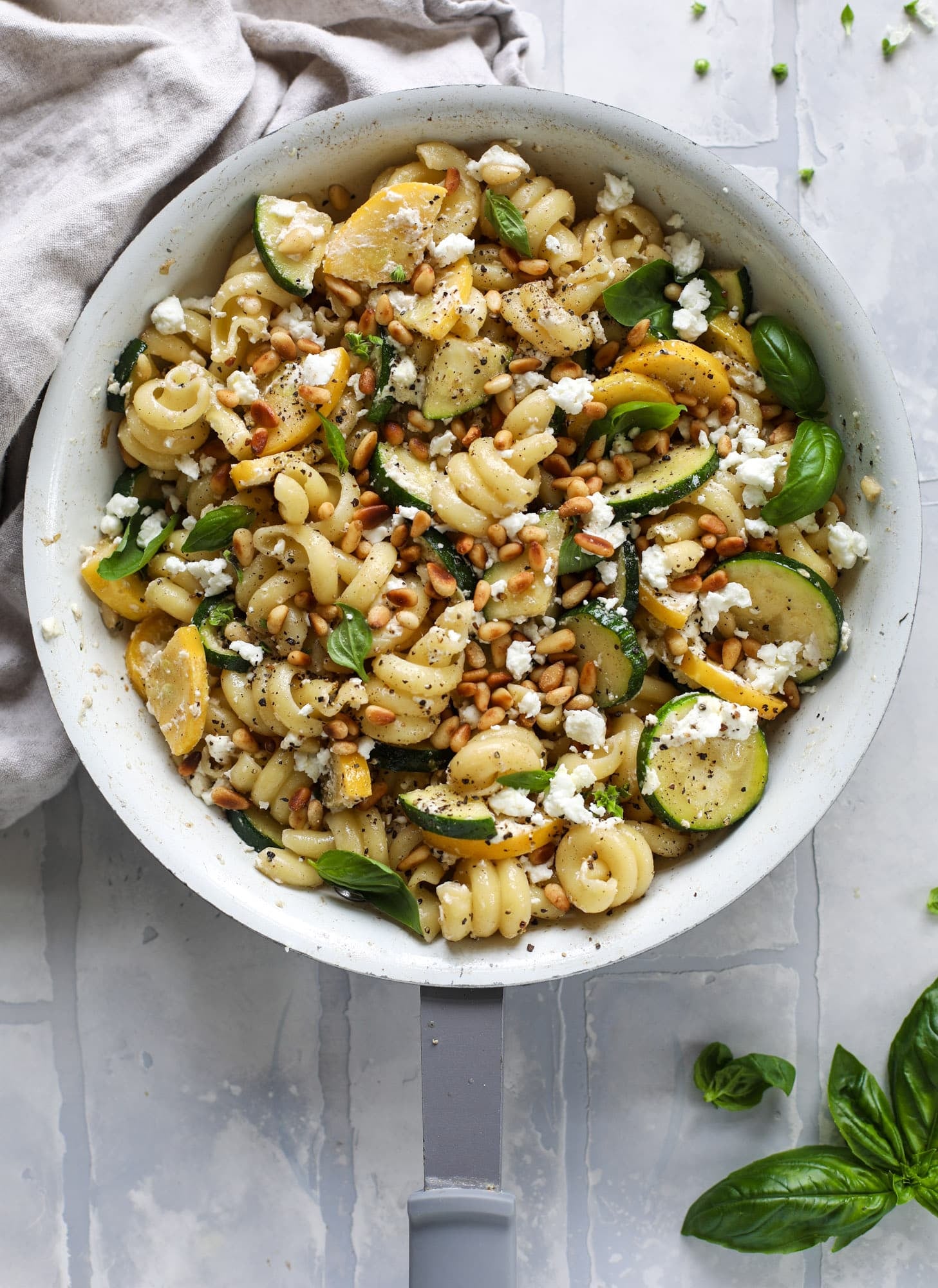 This summer squash pasta skillet is so super easy and delicious! You can have it made in 20 minutes and it will become your new favorite dinner!